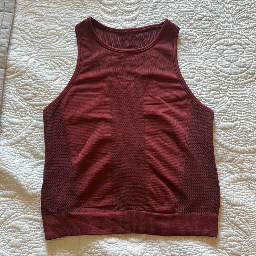 Lululemon cropped racerback tank size 4